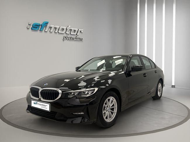 Usado BMW 318 Comfort Edition 150 CV (110 kW) 2022 Negro Berlina