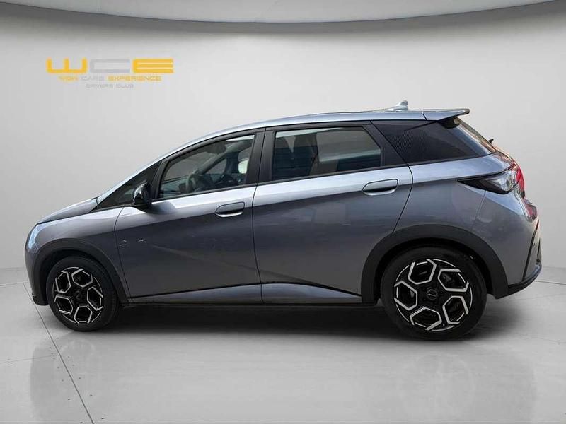 Usado BYD Dolphin Comfort 150 kW (204 CV) 2025 Gris Utilitario