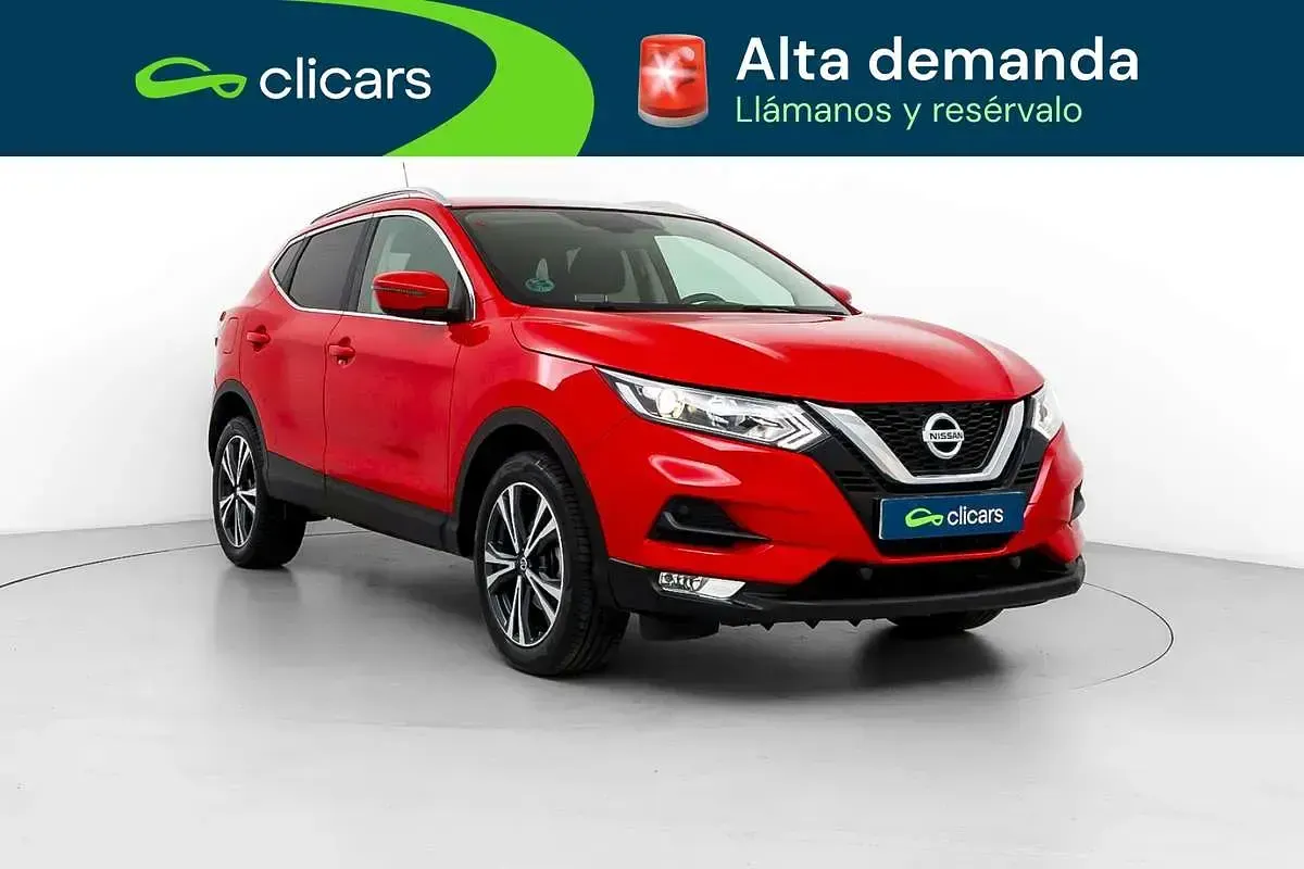 Begagnad Nissan Qashqai Acenta 140 HK (102 kW) 2019 Röd SUV