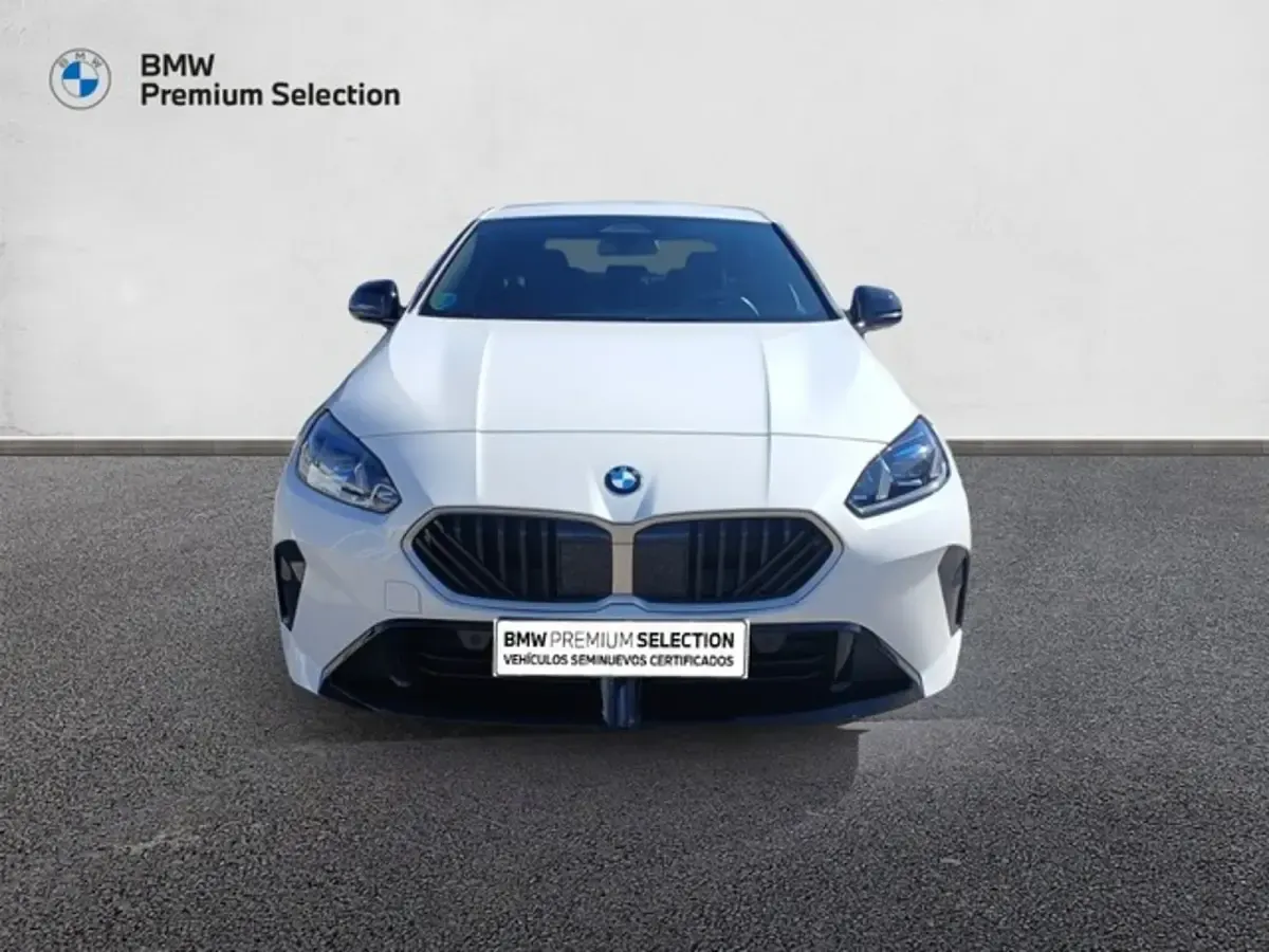 Usado BMW 120 Comfort Edition 163 CV (119 kW) 2025 Blanco Utilitario
