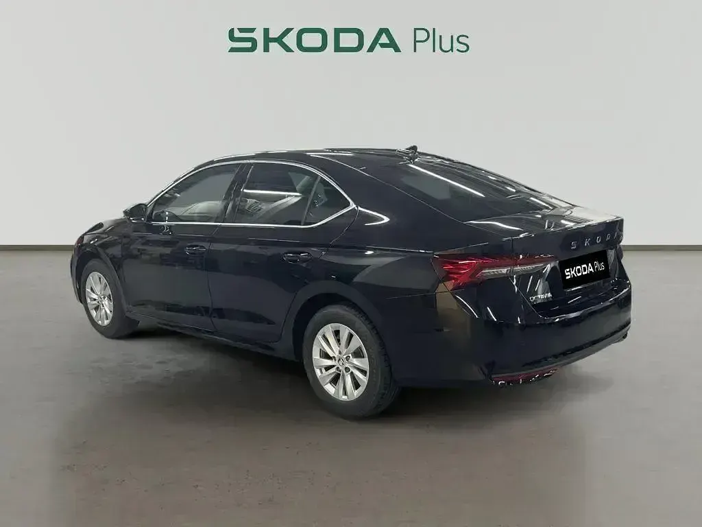 Occasion Skoda Octavia 116 PK (85 kW) 2025 Zwart Sedan