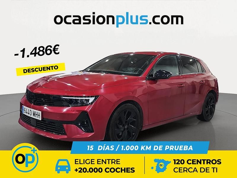 Usado Opel Astra 130 CV (95 kW) 2023 Rojo Berlina