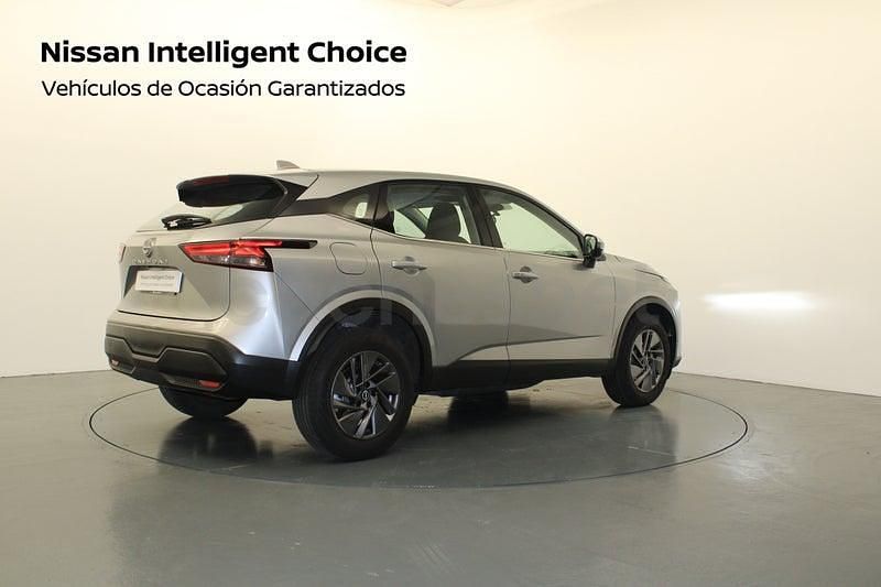 Usado Nissan Qashqai Acenta 158 CV (116 kW) 2024 Gris / plata SUV