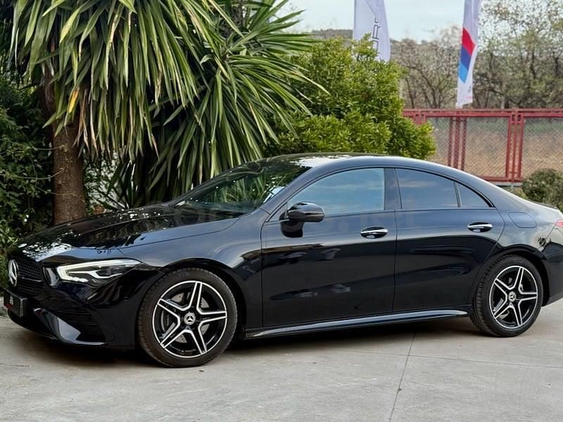 Usado Mercedes CLA200 163 CV (119 kW) 2025 Negro Berlina