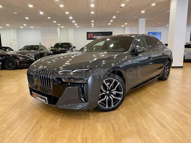 Usado BMW 740 299 CV (219 kW) 2024 Gris / plata Berlina