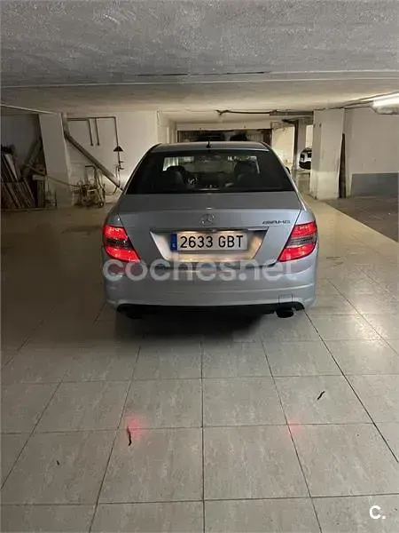 Usado Mercedes C320 Avantgarde 224 CV (164 kW) 2008 Gris / plata Berlina