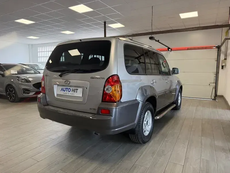 Usado Hyundai Terracan 150 CV (110 kW) 2003 Gris / plata SUV