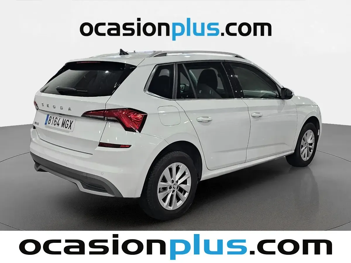 Usado Skoda Kamiq Ambition 95 CV (69 kW) 2023 Blanco SUV