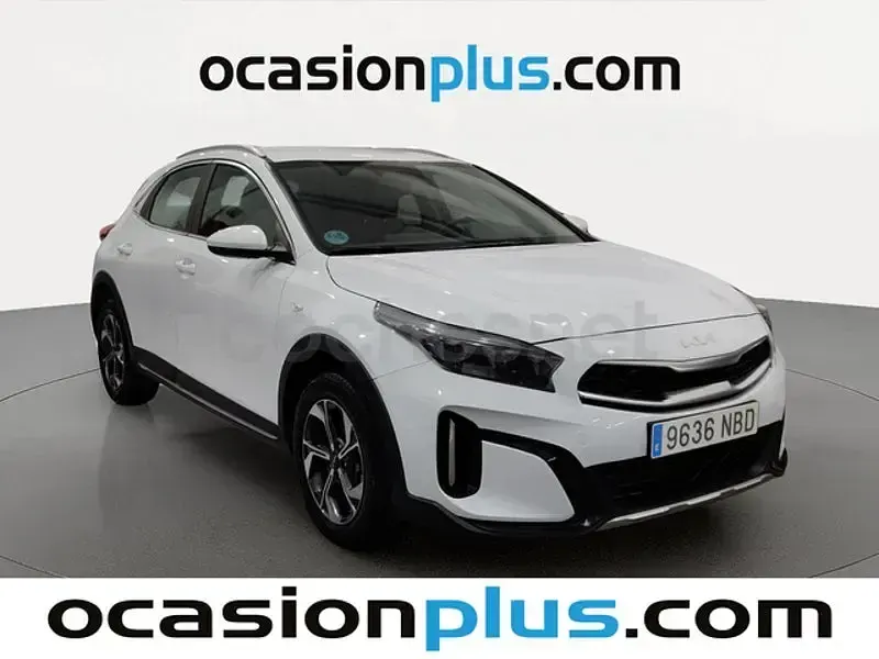Usado Kia XCeed 100 CV (73 kW) 2025 Blanco SUV