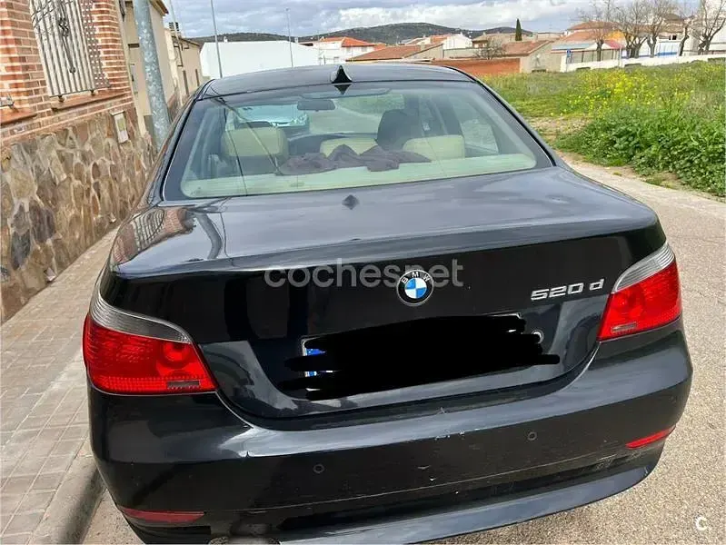 Usado BMW 520 163 CV (119 kW) 2007 Negro Berlina