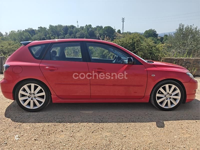 Usado Mazda 3 260 CV (191 kW) 2006 Rojo Berlina