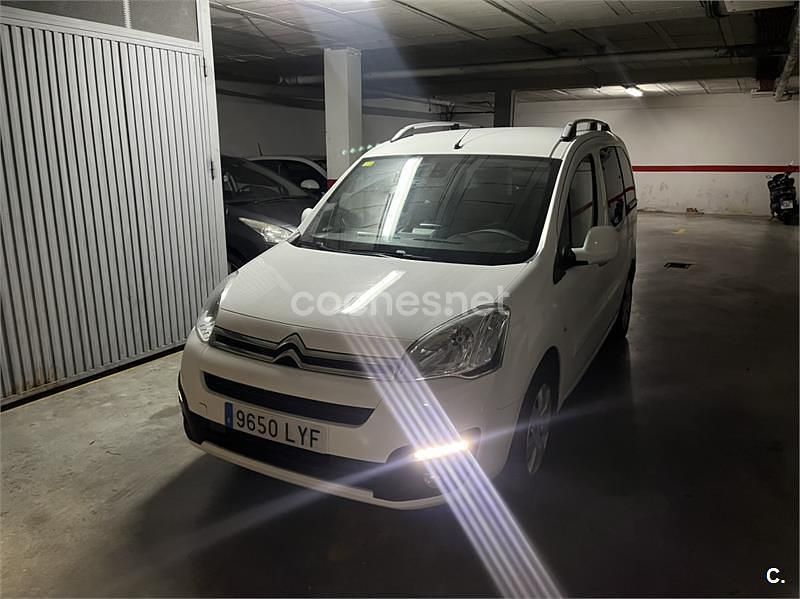 Usado Citroën Berlingo Feel 120 CV (88 kW) 2016 Blanco Monovolumen
