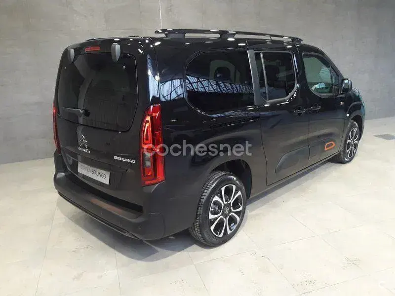 Usado Citroën Berlingo Shine 130 CV (95 kW) 2020 Negro Monovolumen