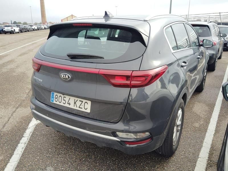 Usado Kia Sportage 115 CV (84 kW) 2019 Gris SUV