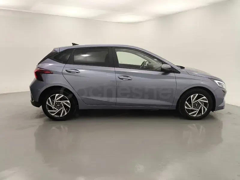 Usado Hyundai i20 100 CV (73 kW) 2025 Azul Utilitario