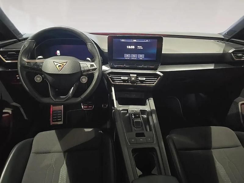 Begagnad Cupra Leon 300 HK (220 kW) 2021 Blå Sedan