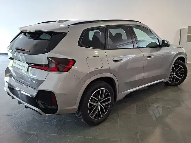 Usado BMW 120 Comfort Edition 163 CV (119 kW) 2024 Utilitario