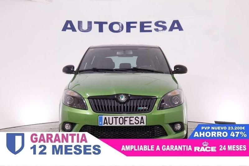 Usado Skoda Fabia RS 180 HP (132 kW) 2012 Verde Sedan