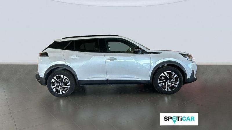 Usado Peugeot e-2008 Allure 100 kW (136 CV) 2023 Blanco SUV