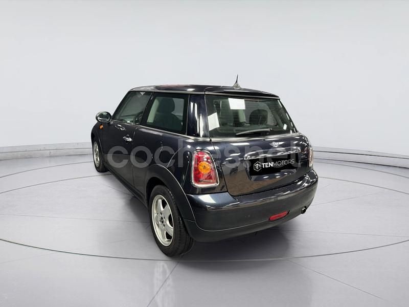 Usado Mini ONE 95 CV (69 kW) 2008 Negro Utilitario