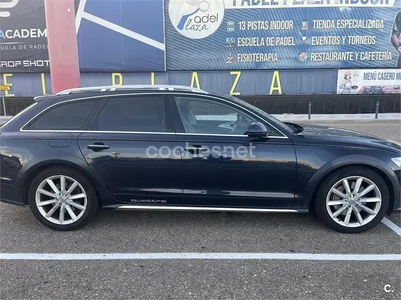 Usado Audi A6 Allroad 320 CV (235 kW) 2018 Azul Familiar