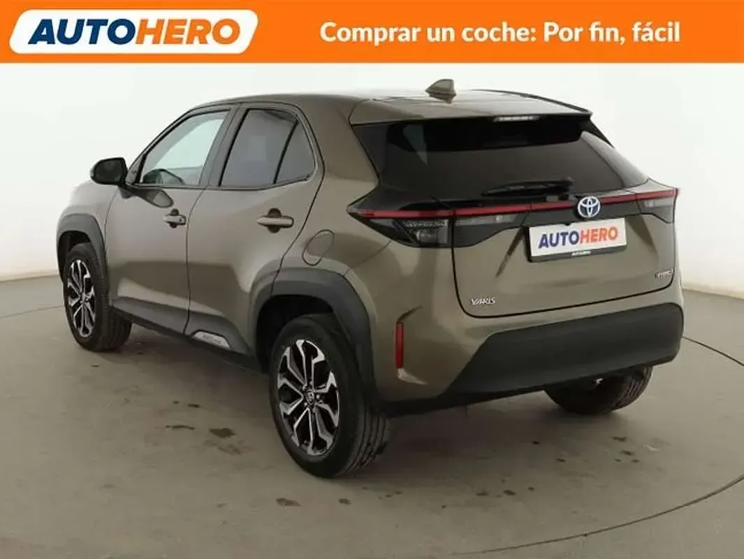 Usado Toyota Yaris Cross Active 116 CV (85 kW) 2022 Verde SUV