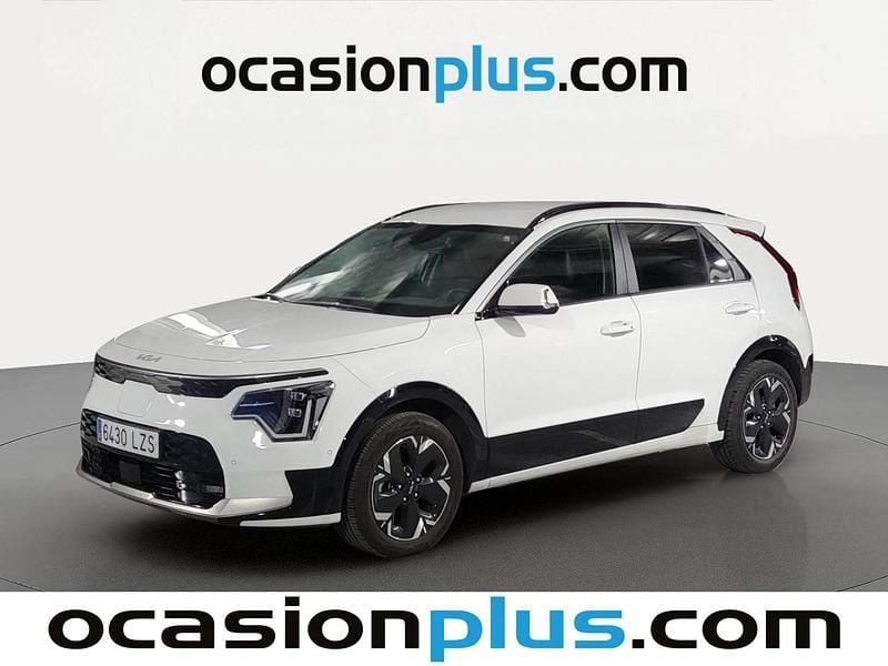 Blanco Usado 2022 Kia e-Niro 2 SUV | 21.364 € (Precio justo) - Imagen 1/4