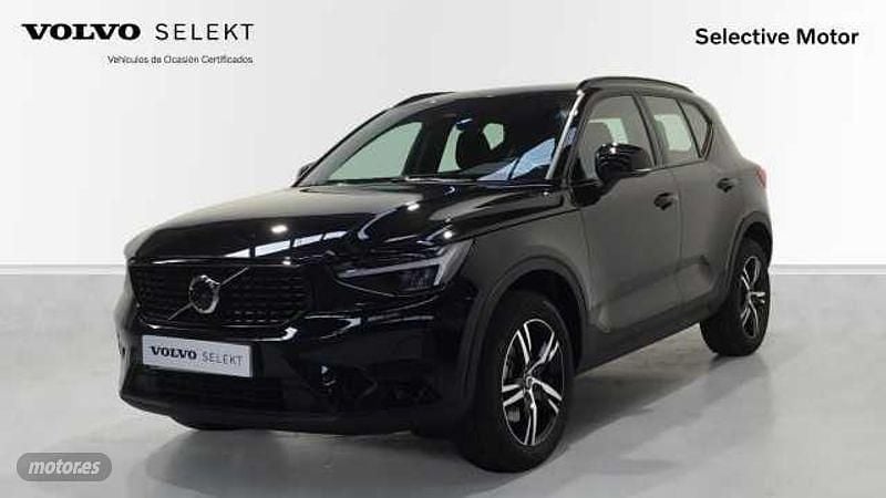 Negro Nuevo 2025 Volvo XC40 Plus SUV | 41.900 € (Precio justo) - Imagen 1/4
