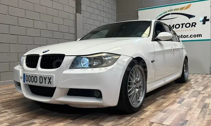 Usado BMW 318 Comfort Edition 129 CV (94 kW) 2006 Blanco Berlina