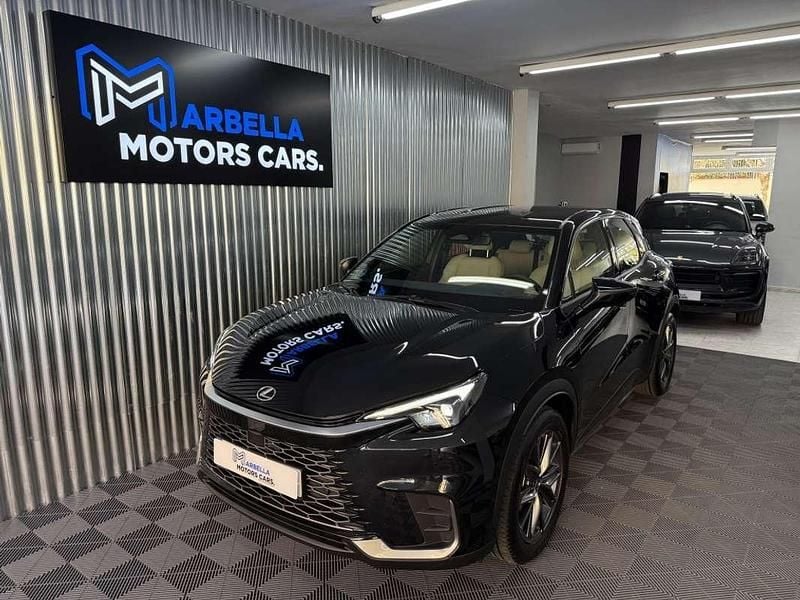 Negro Usado 2025 Lexus LBX SUV | 31.990 € (Buen precio) - Imagen 1/4