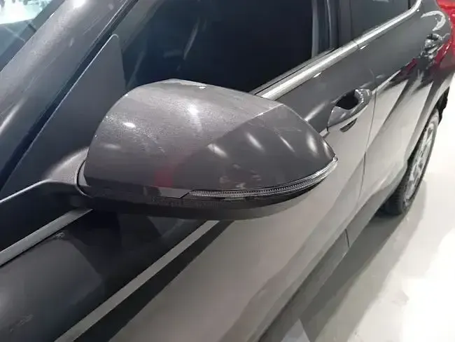 Usado Hyundai Kona 120 CV (88 kW) 2024 Gris SUV