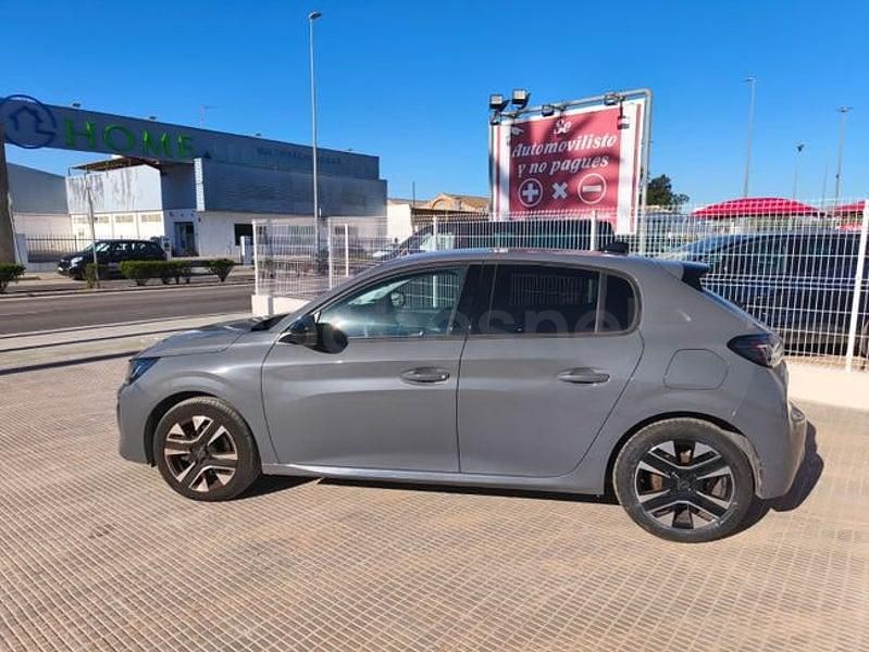 Usado Peugeot 208 Allure 100 CV (73 kW) 2024 Gris / plata Utilitario