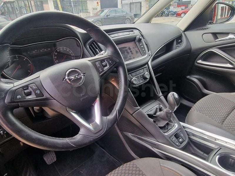 Usado Opel Zafira Excellence 170 CV (125 kW) 2016 Granate Monovolumen