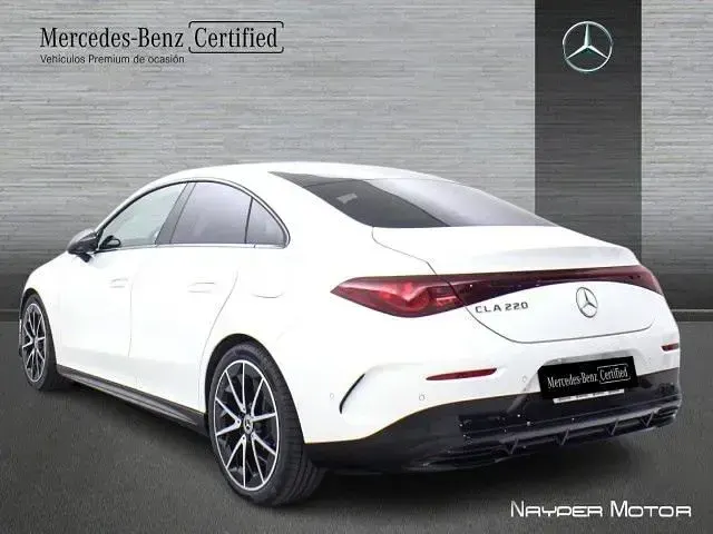Nuevo Mercedes CLA220 AMG line 211 CV (155 kW) 2026 Blanco polar Berlina
