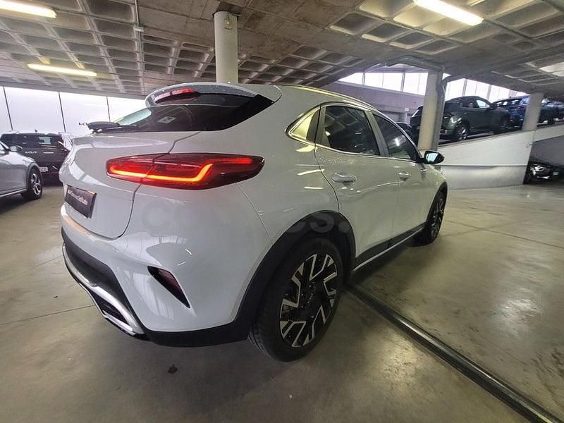Usado Kia XCeed 120 CV (88 kW) 2023 Blanco SUV