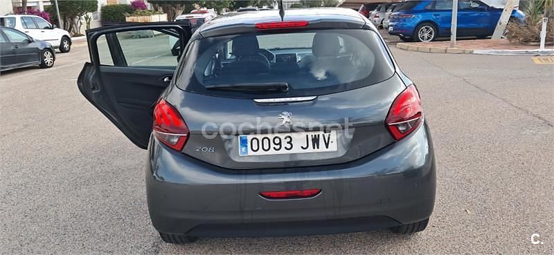 Usado Peugeot 208 Roland Garros 100 CV (73 kW) 2017 Gris / plata Utilitario