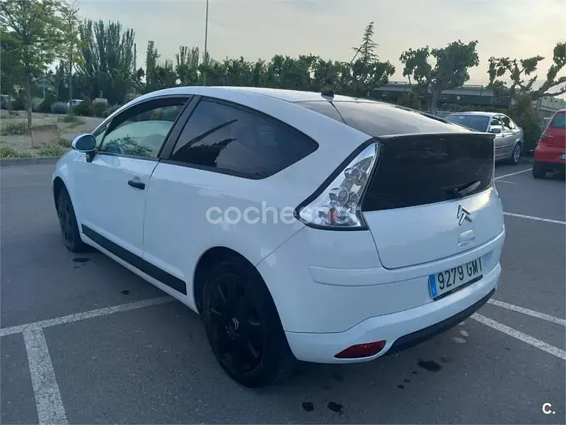 Usado Citroën C4 90 CV (66 kW) 2009 Blanco Berlina