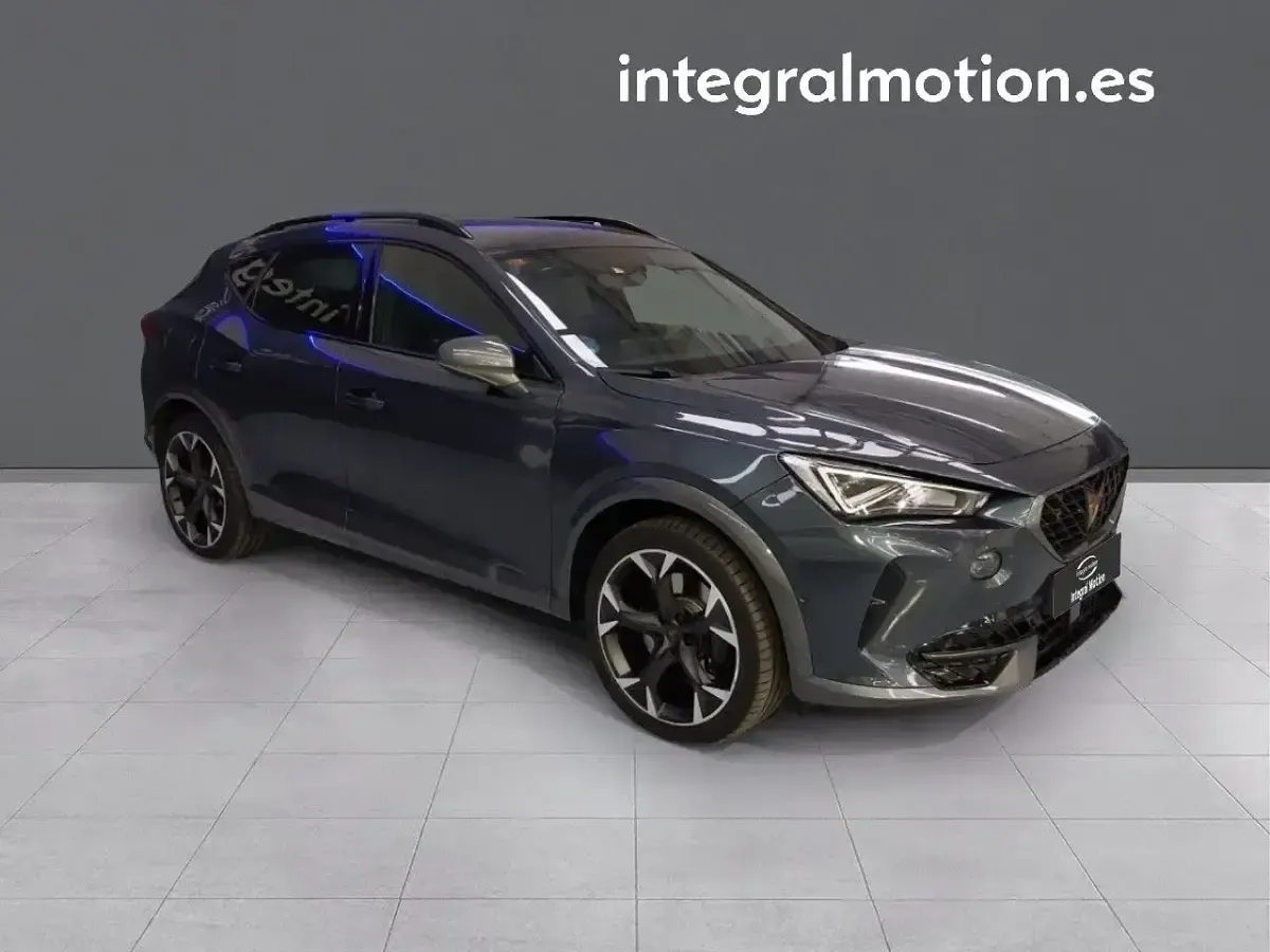 Usado Cupra Formentor VZ 244 CV (179 kW) 2021 Gris SUV