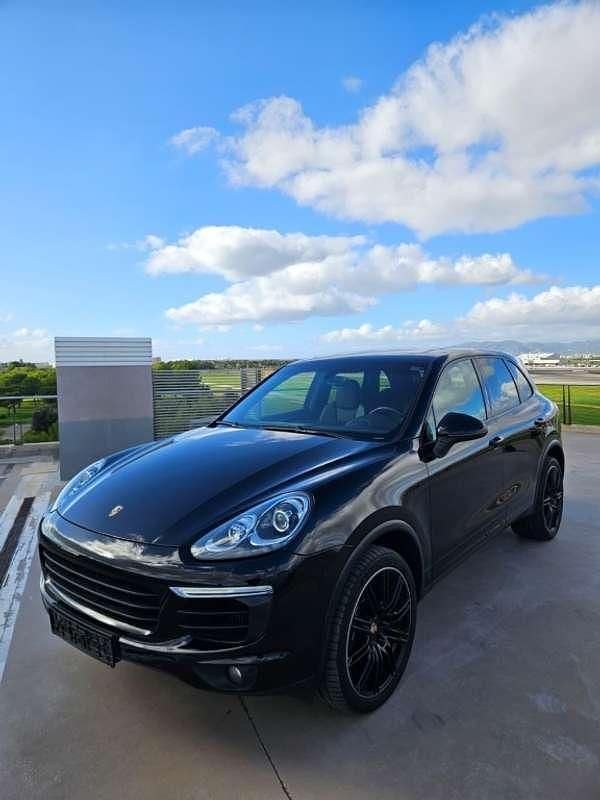 Negro Usado 2016 Porsche Cayenne SUV | 31.990 € (Buen precio) - Imagen 1/4