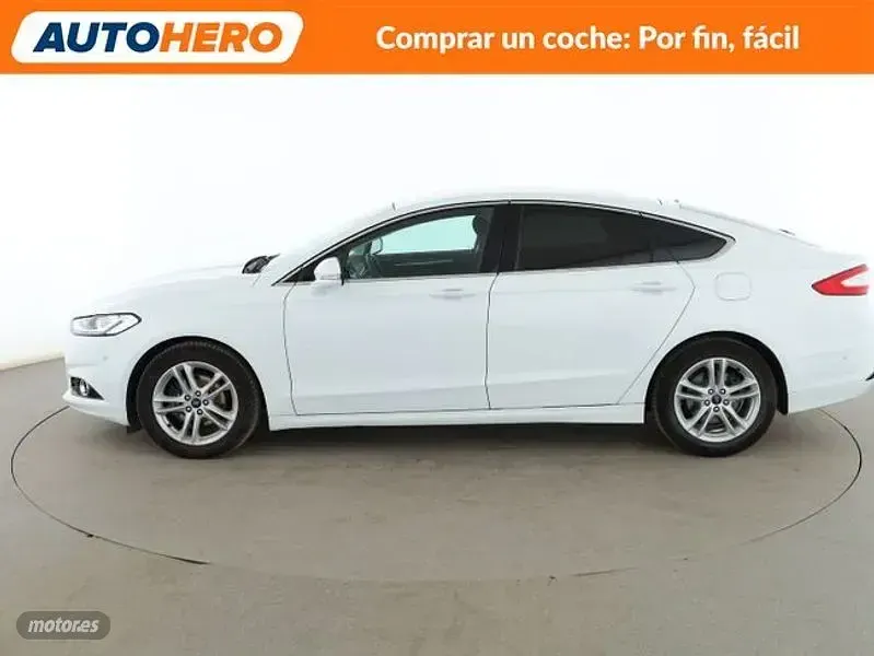 Usado Ford Mondeo Titanium 150 CV (110 kW) 2015 Blanco Berlina