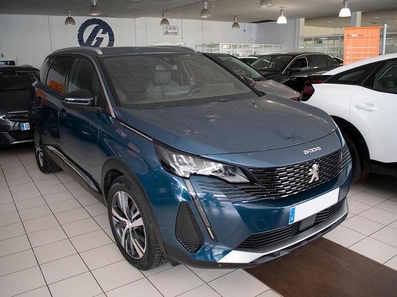 Otro Usado 2023 Peugeot 5008 Allure Monovolumen | 29.300 € (Caro) - Imagen 1/4