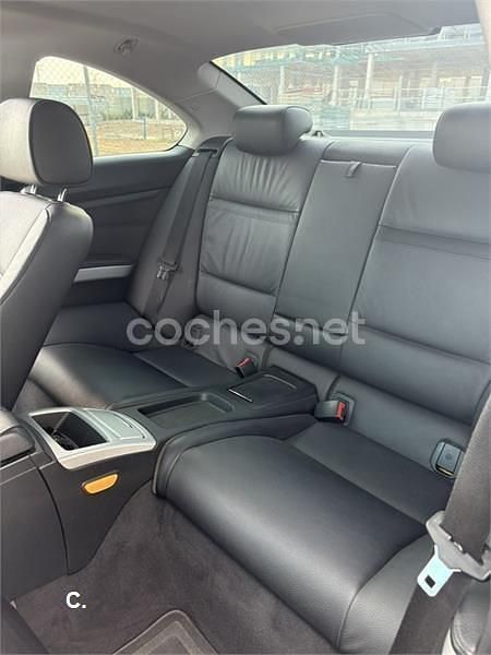 Negro Usado 2010 BMW 320 Coupe | 9500 € (Precio justo) - Imagen 1/4