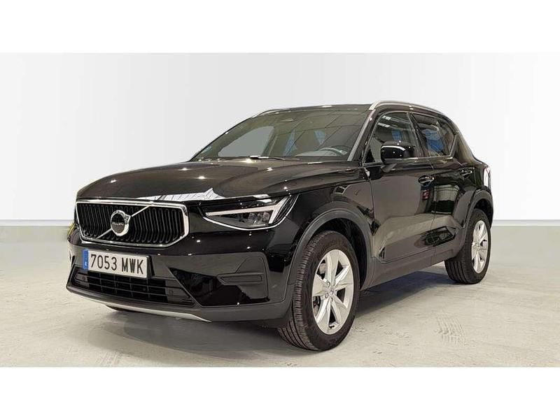 Begagnad Volvo XC40 Core 129 HK (94 kW) 2024 Svart SUV