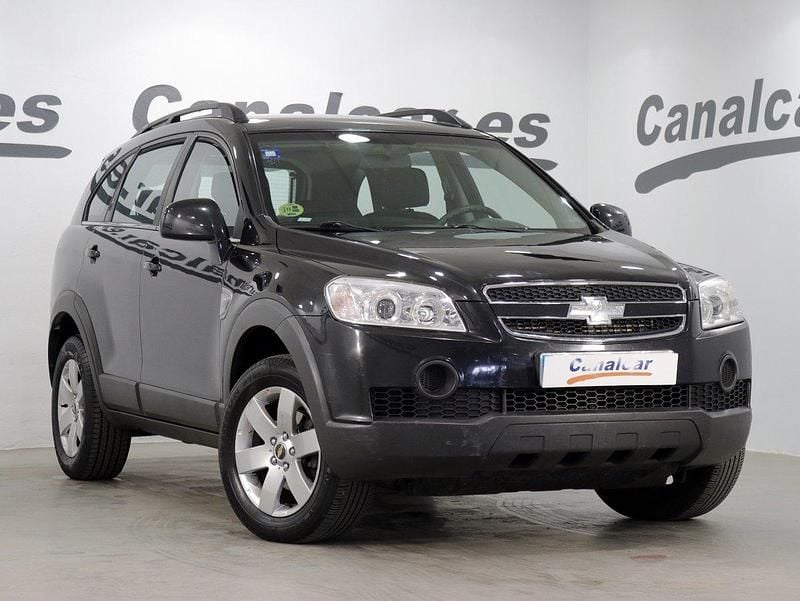 Usado Chevrolet Captiva LS 127 CV (93 kW) 2009 Negro SUV