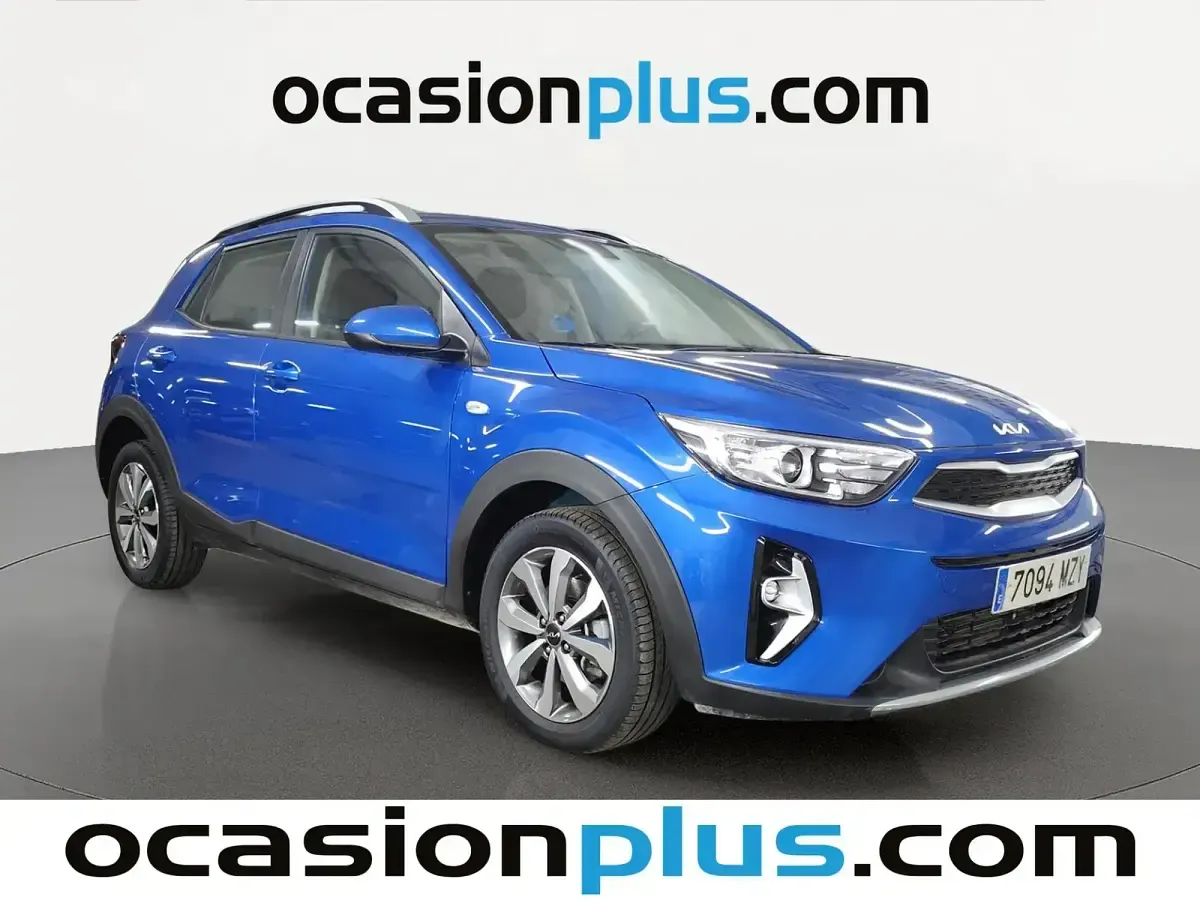 Usado Kia Stonic 100 CV (73 kW) 2025 Azul SUV