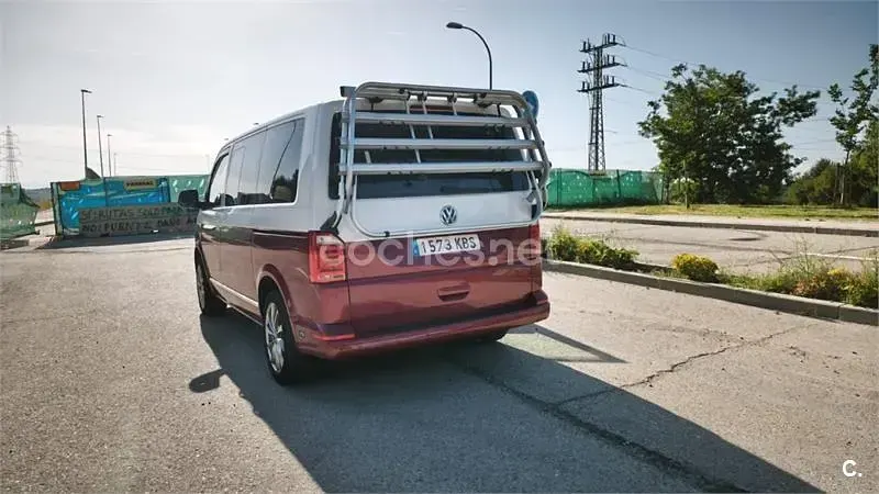 Usado VW Caravelle Trendline 150 CV (110 kW) 2017 Rojo Van