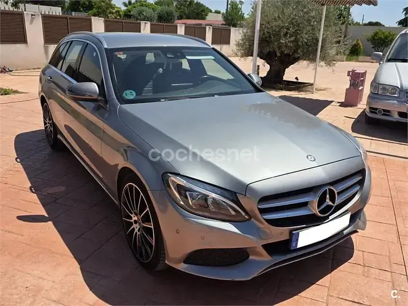 Usado Mercedes C220 Avantgarde 170 CV (125 kW) 2016 Gris / plata Familiar