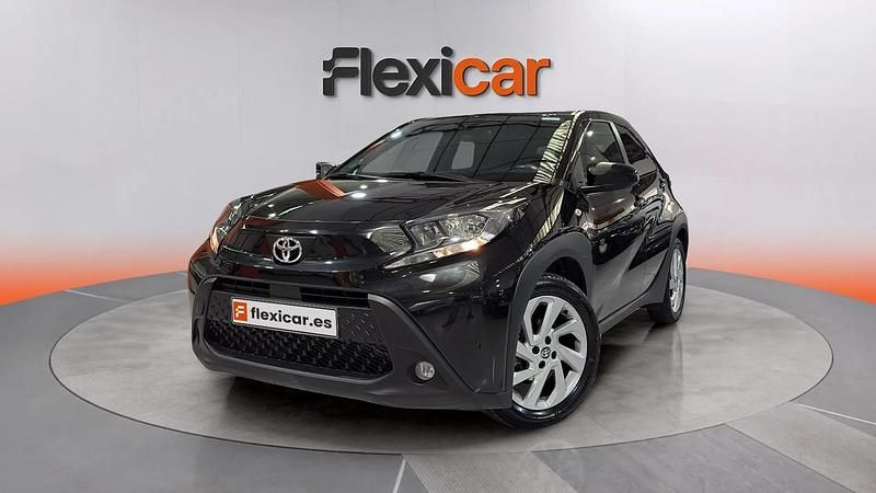 Usado Toyota Aygo X 72 CV (52 kW) 2024 Negro SUV