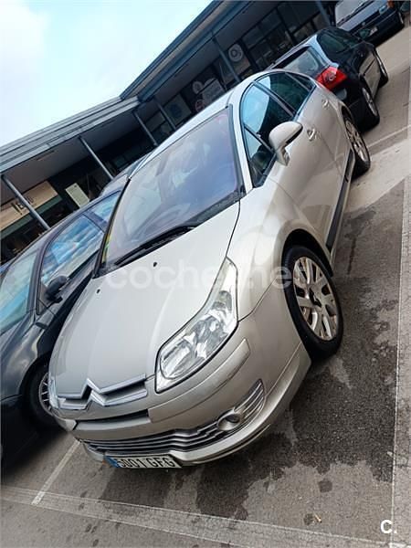 Usado Citroën C4 VTR Sport 92 CV (67 kW) 2008 Beige Berlina