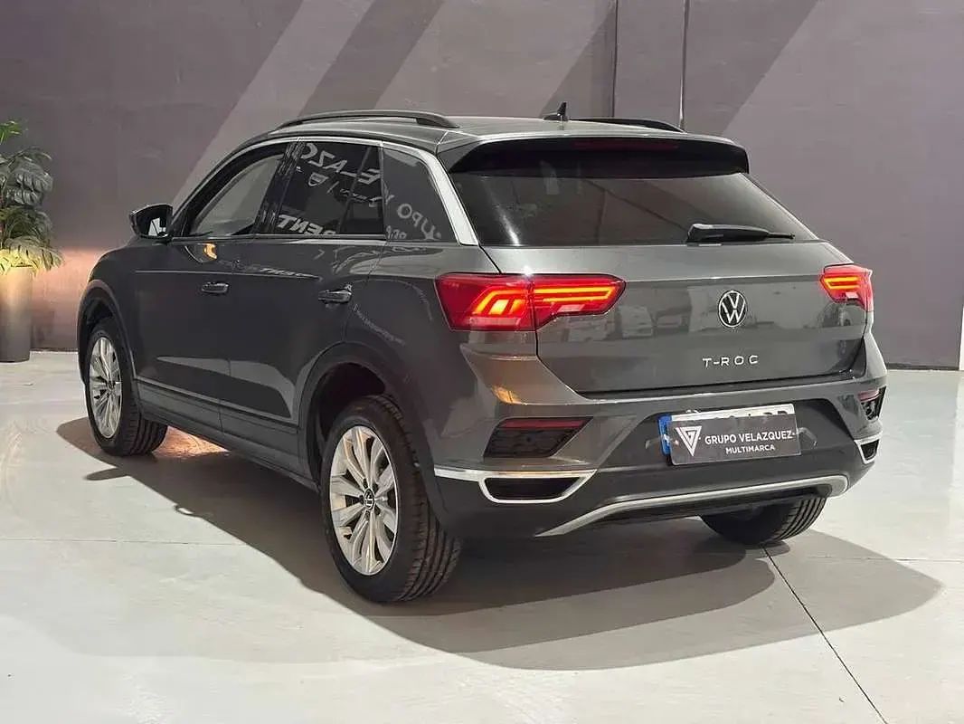 Usado VW T-Roc Advance 150 CV (110 kW) 2021 Gris SUV